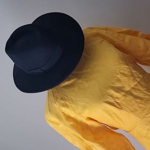 2 HATS  H&M BLACK / D&Y CAMEL  👒